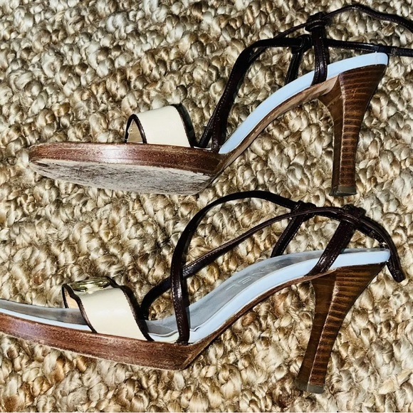 VINTAGE CHANEL HEELS - SIZE 8 🩵 - Picture 7 of 10